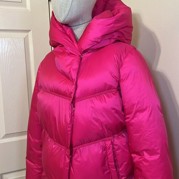 Fuchsia Pink Puffer Coat Size Medium NWT - Picture 3 of 9